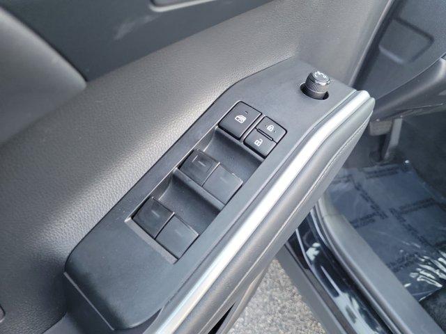used 2022 Toyota Highlander car, priced at $32,844