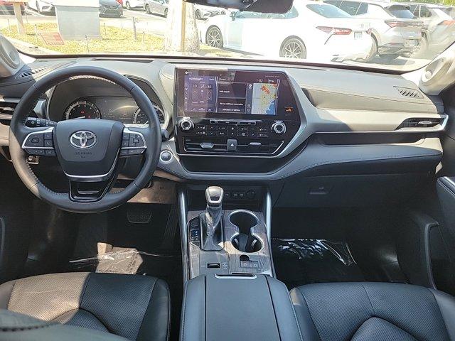 used 2021 Toyota Highlander car, priced at $33,990