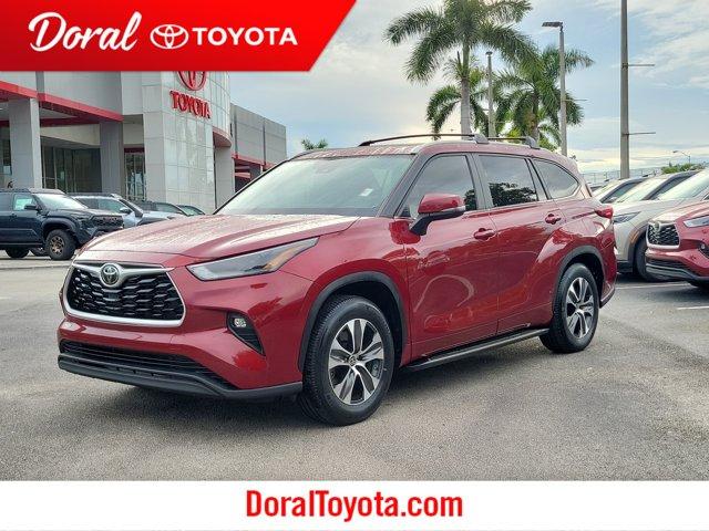 used 2023 Toyota Highlander car, priced at $34,168