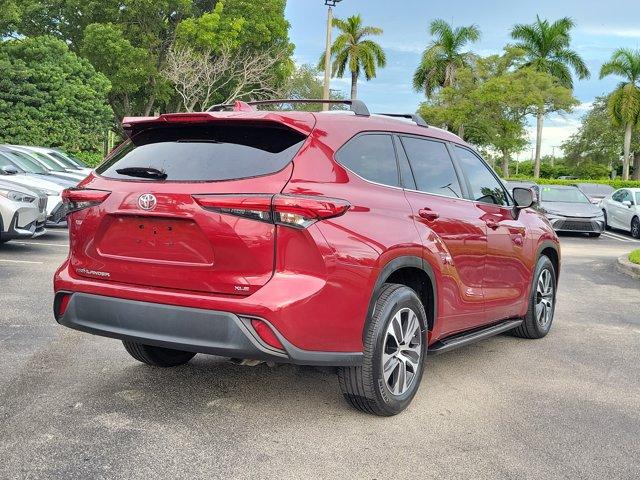 used 2023 Toyota Highlander car, priced at $34,168