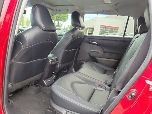used 2023 Toyota Highlander car, priced at $34,168