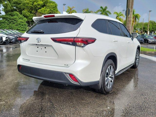 used 2025 Toyota Highlander car, priced at $42,990
