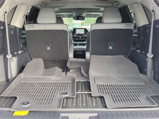 used 2025 Toyota Highlander car, priced at $42,990