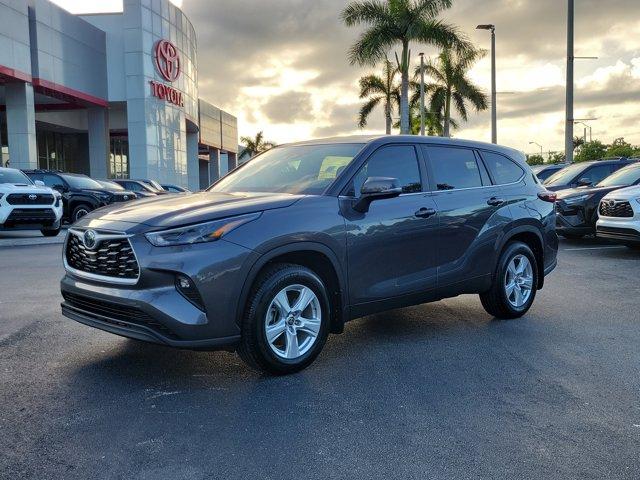 used 2024 Toyota Highlander car, priced at $43,990