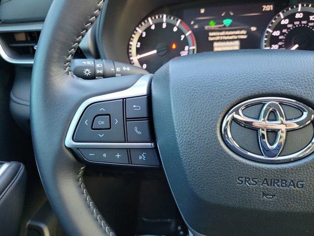 used 2024 Toyota Highlander car, priced at $43,990