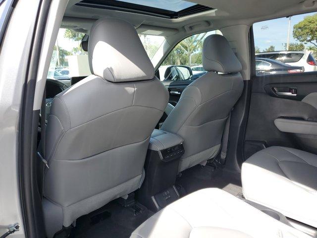 used 2023 Toyota Highlander car, priced at $37,254