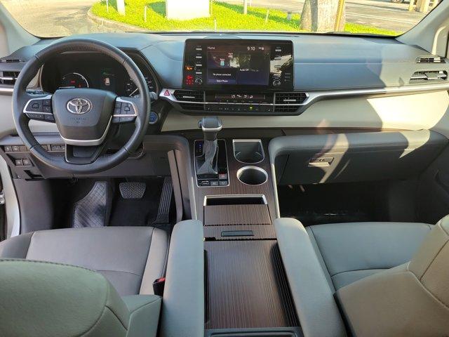 used 2023 Toyota Sienna car, priced at $39,602