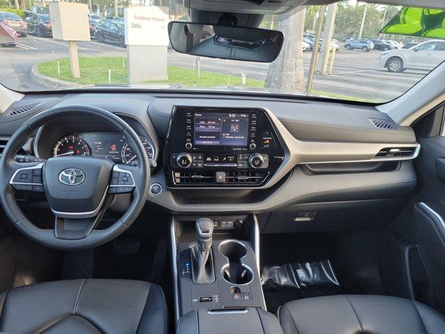 used 2022 Toyota Highlander car, priced at $36,600