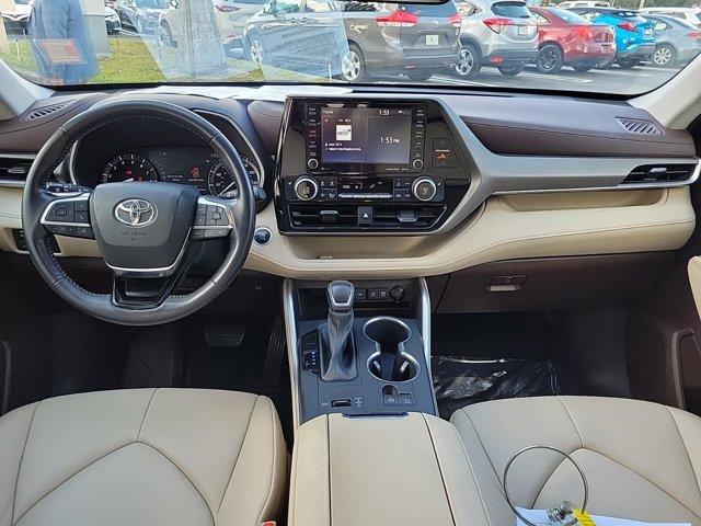 used 2021 Toyota Highlander car, priced at $30,488