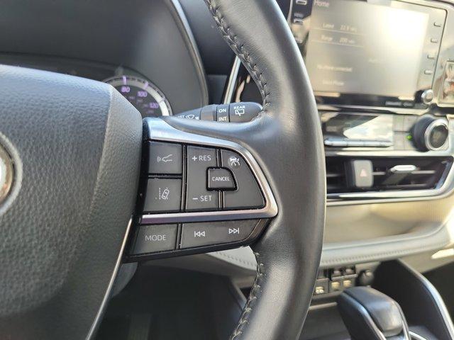 used 2021 Toyota Highlander car, priced at $22,700