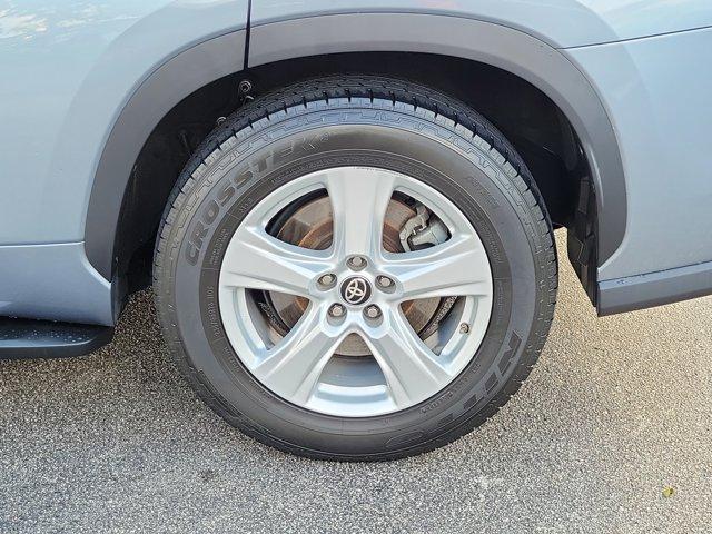 used 2021 Toyota Highlander car, priced at $22,700