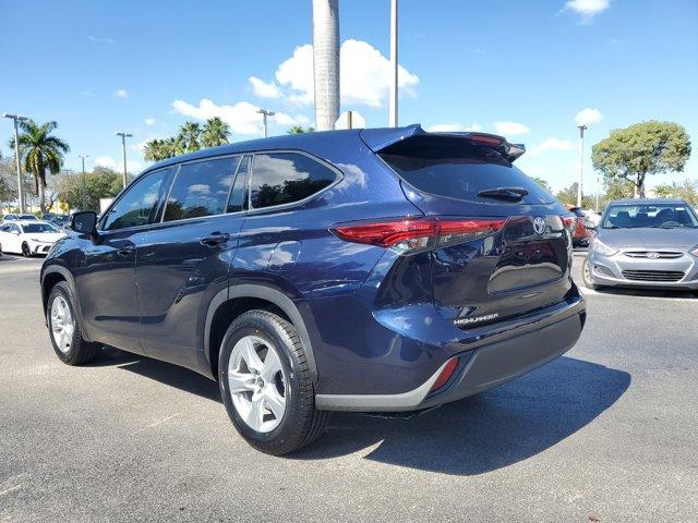 used 2020 Toyota Highlander car, priced at $29,545