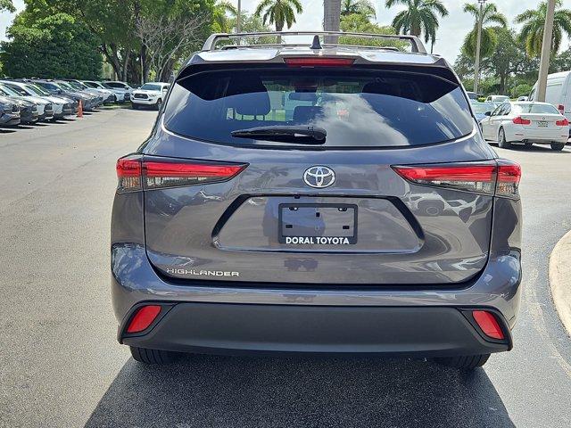 used 2023 Toyota Highlander car, priced at $30,972