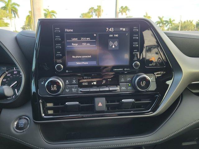 used 2022 Toyota Highlander car, priced at $33,700