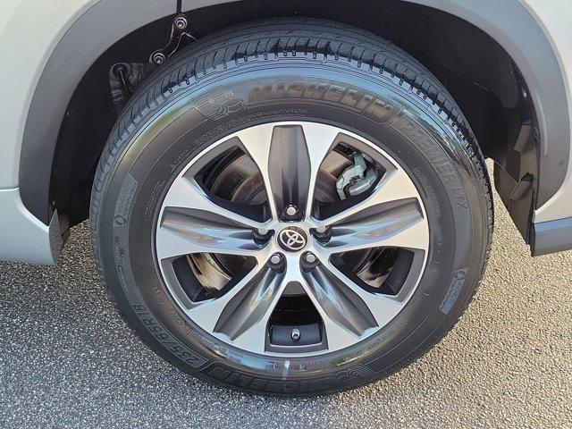 used 2022 Toyota Highlander car, priced at $33,700