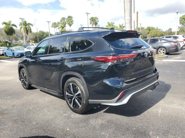 used 2022 Toyota Highlander car, priced at $30,990