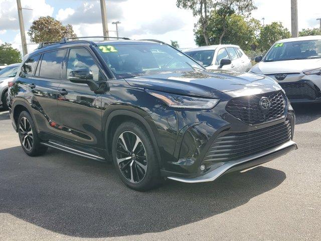 used 2022 Toyota Highlander car, priced at $30,990