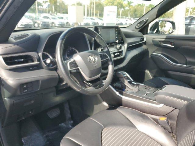 used 2022 Toyota Highlander car, priced at $30,990