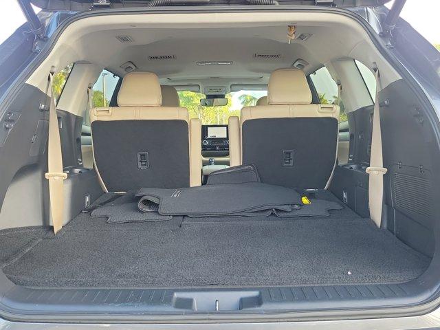 used 2023 Toyota Highlander car, priced at $36,593