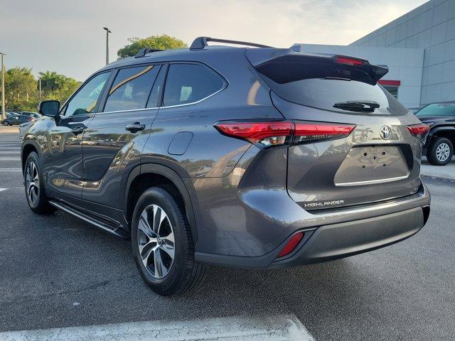used 2023 Toyota Highlander car, priced at $36,593
