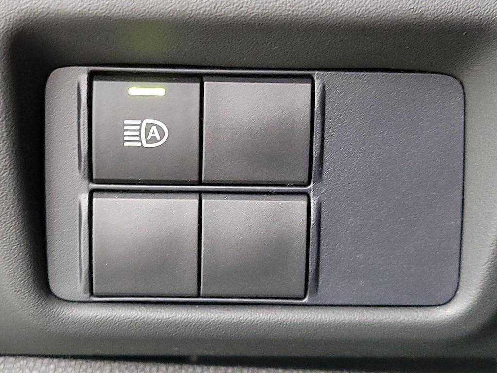 used 2020 Toyota Highlander car, priced at $27,998