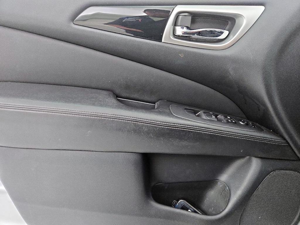 used 2020 Nissan Pathfinder car, priced at $17,998