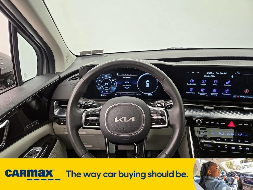 used 2024 Kia Carnival car, priced at $44,998