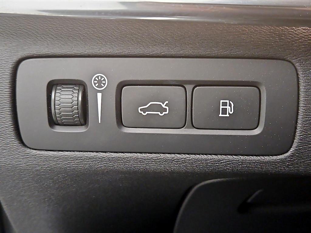 used 2022 Volvo XC90 Recharge Plug-In Hybrid car, priced at $46,998