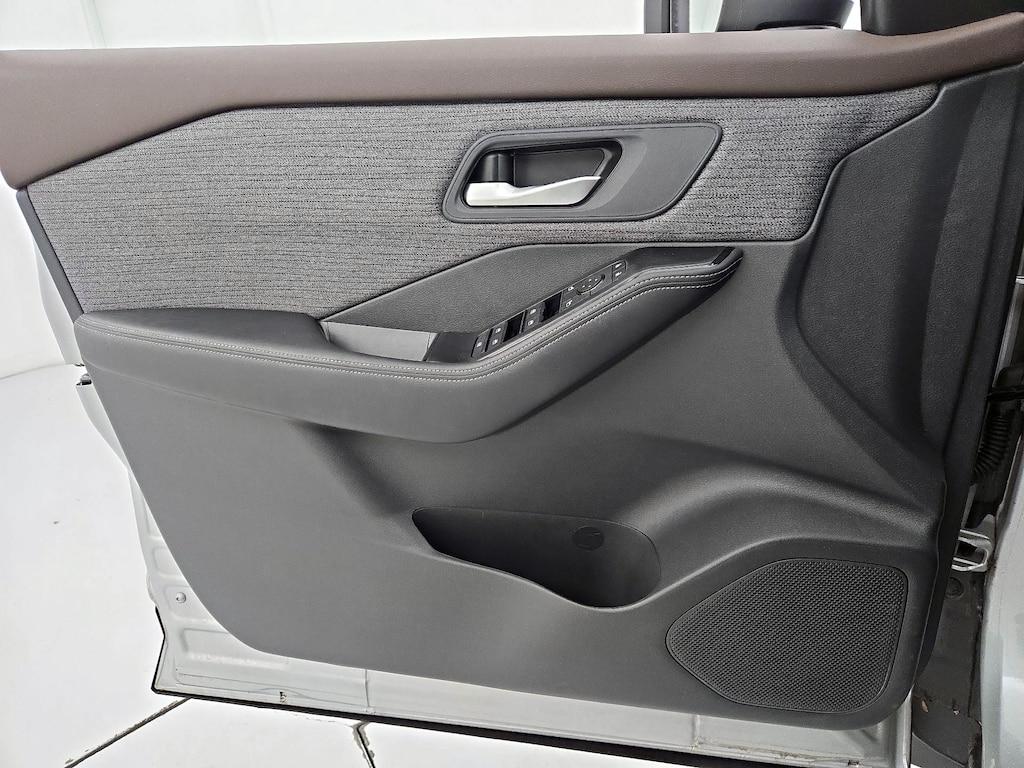 used 2022 Nissan Rogue car, priced at $24,998