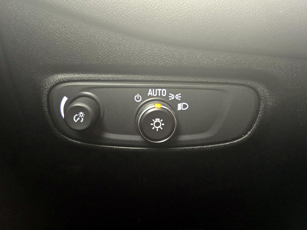 used 2019 Chevrolet Equinox car, priced at $18,998
