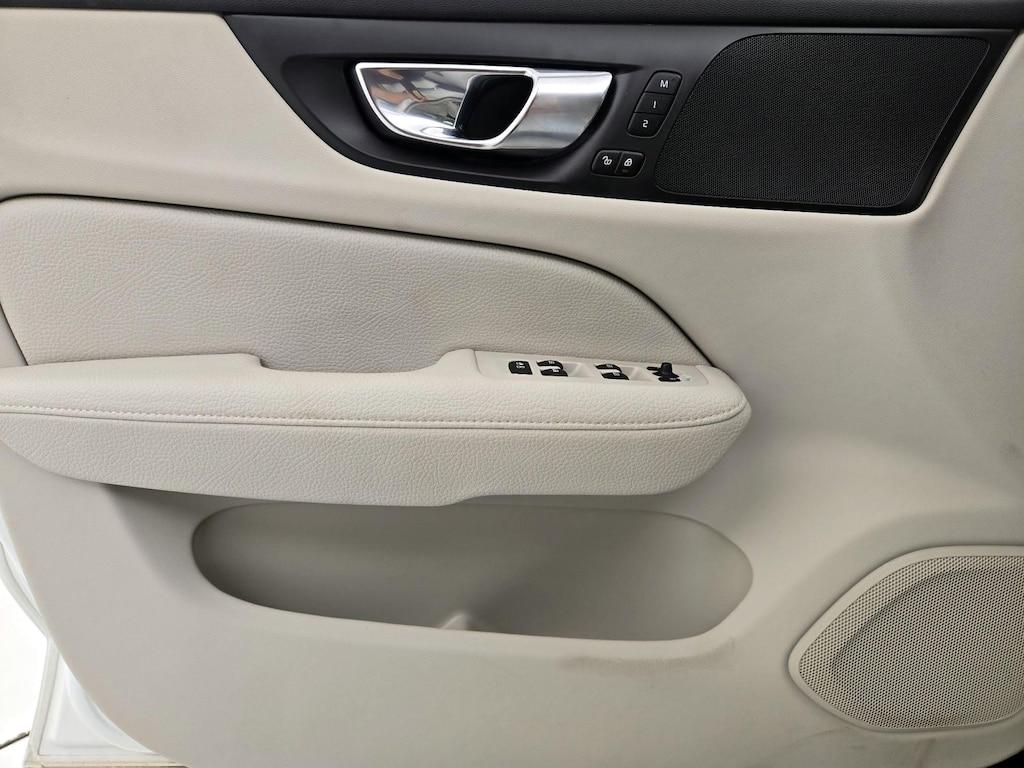 used 2020 Volvo V60 Cross Country car, priced at $28,998