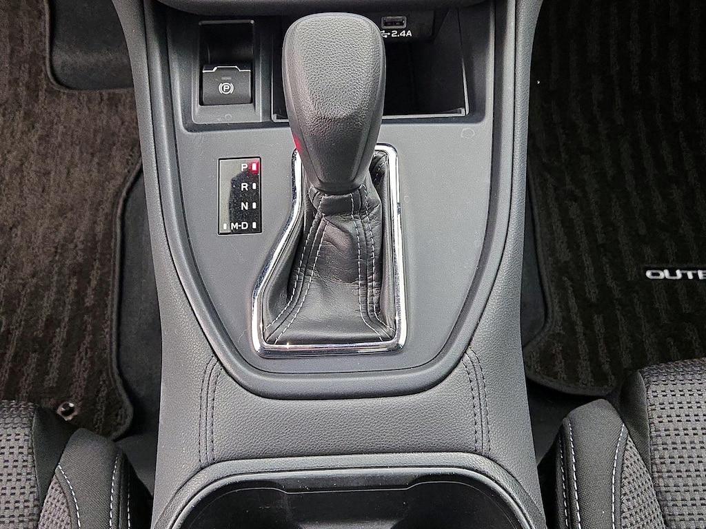 used 2025 Subaru Outback car, priced at $28,998