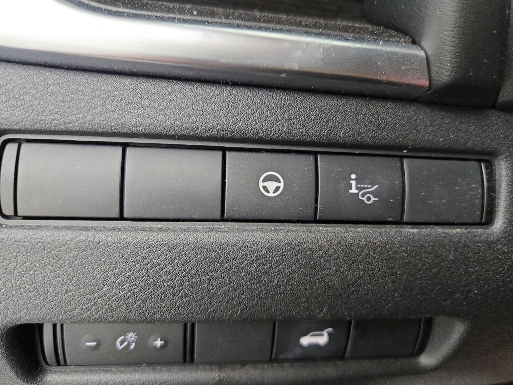 used 2021 Nissan Rogue car, priced at $24,998