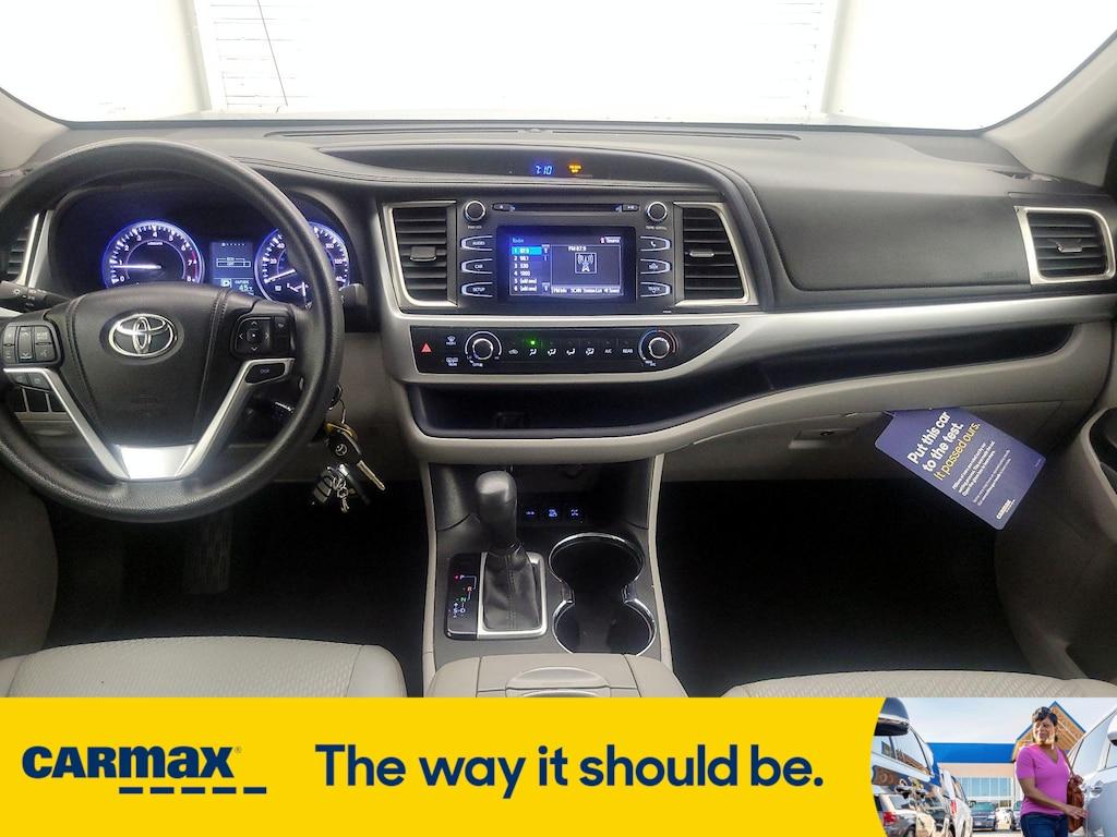 used 2015 Toyota Highlander car, priced at $17,998