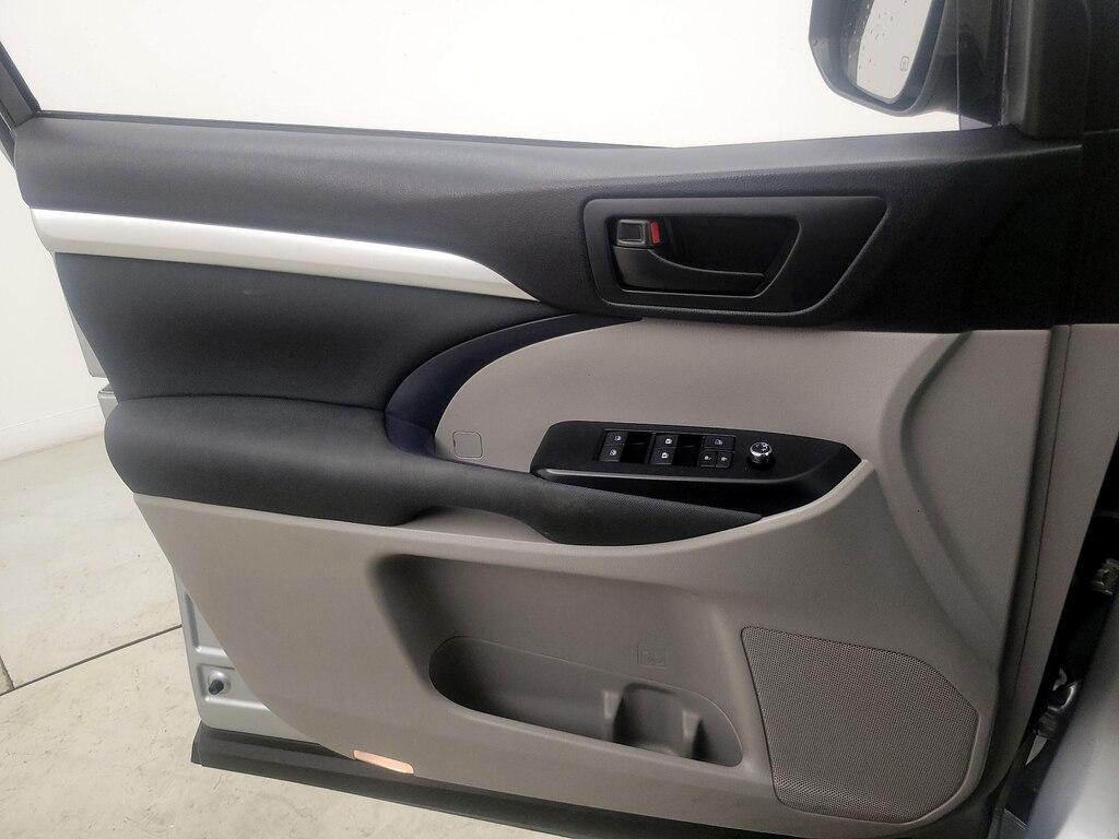 used 2015 Toyota Highlander car, priced at $17,998
