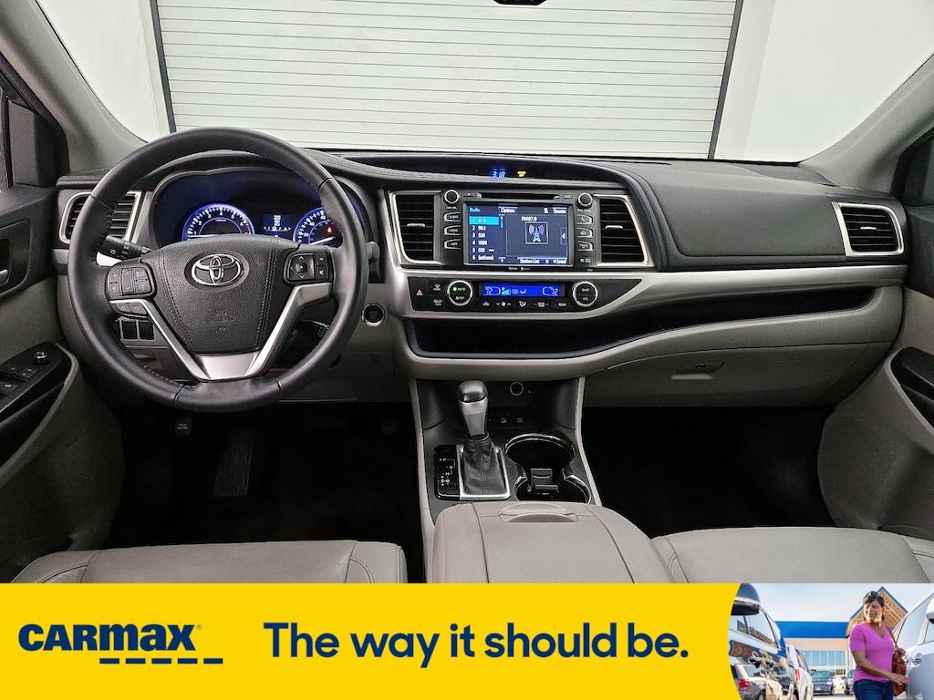 used 2015 Toyota Highlander car, priced at $17,998