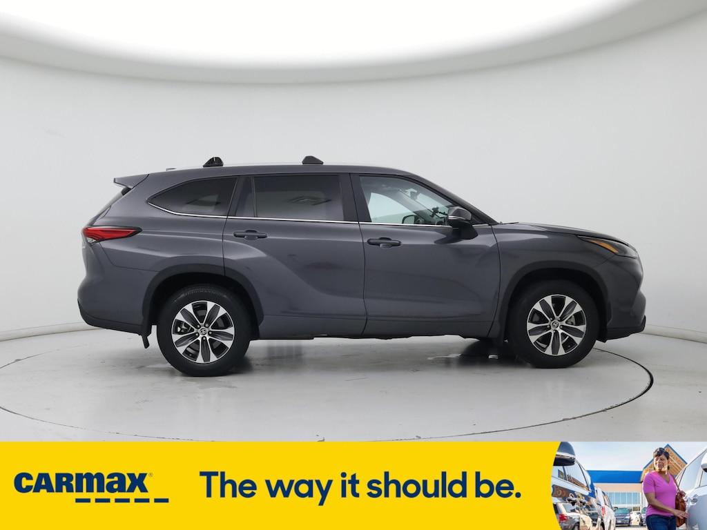 used 2023 Toyota Highlander Hybrid car, priced at $45,998
