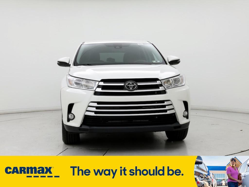 used 2019 Toyota Highlander car, priced at $26,998