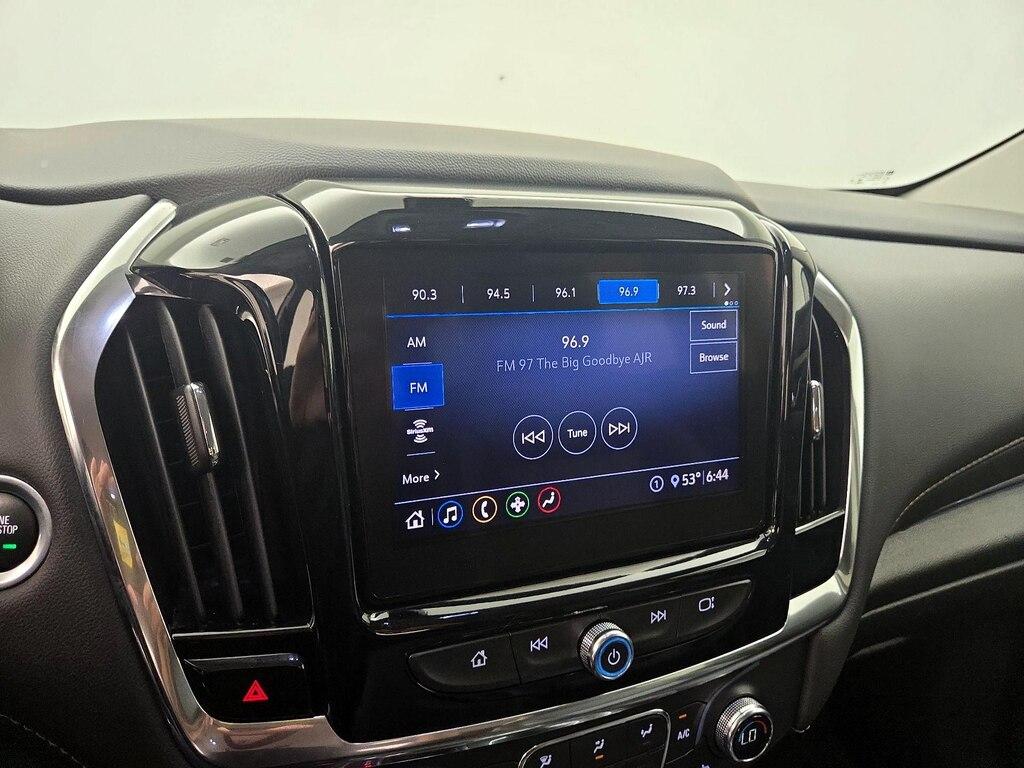 used 2021 Chevrolet Traverse car, priced at $22,998