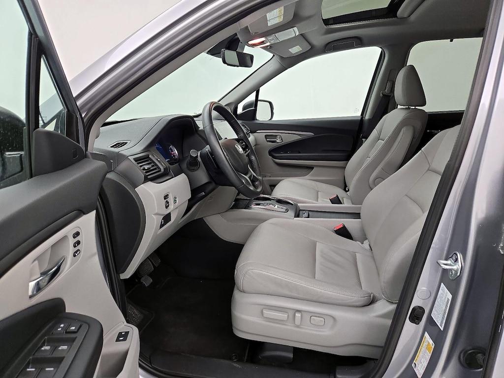 used 2022 Honda Pilot car, priced at $32,998