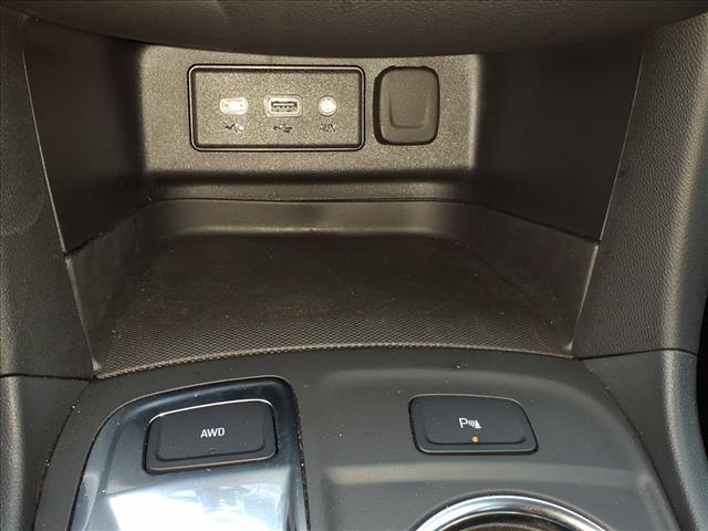 used 2024 Chevrolet Equinox car, priced at $28,993