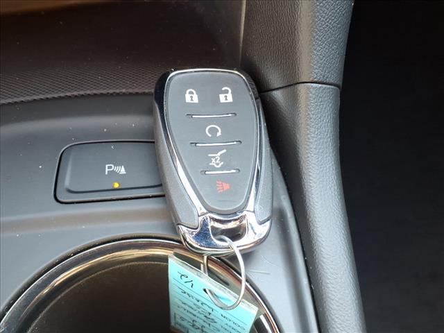 used 2022 Chevrolet Equinox car, priced at $29,995