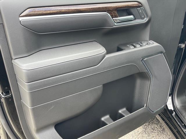 new 2025 GMC Sierra 1500 car