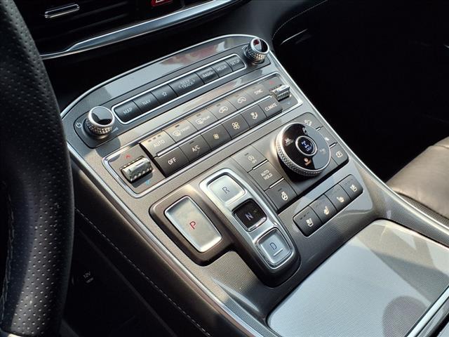 used 2023 Hyundai Santa Fe car, priced at $34,995