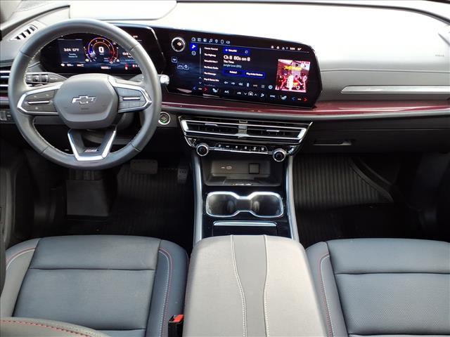 used 2025 Chevrolet Traverse car, priced at $49,995