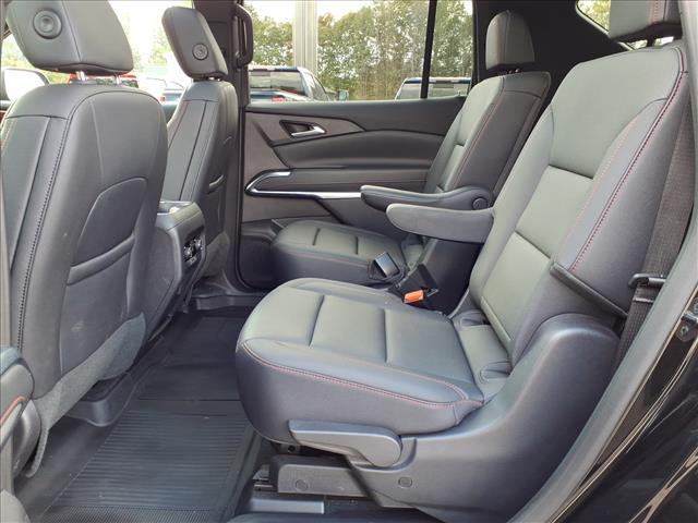 used 2025 Chevrolet Traverse car, priced at $49,995