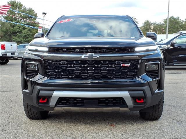 used 2025 Chevrolet Traverse car, priced at $49,995