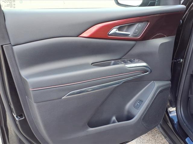 used 2025 Chevrolet Traverse car, priced at $49,995