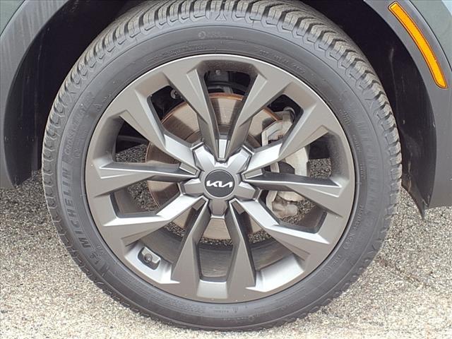 used 2023 Kia Sorento car, priced at $29,993