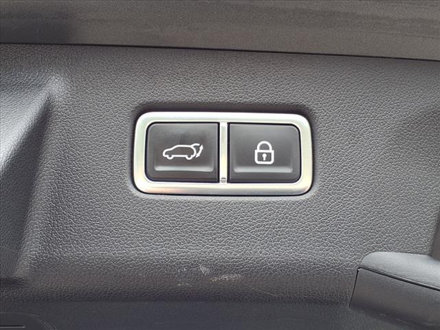 used 2023 Kia Sorento car, priced at $29,993